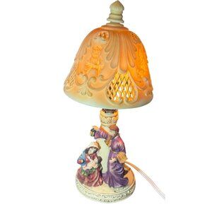 Vintage Nativity Scene Table Lamp  Detailed Holy Family Figurine & Ornate Shade